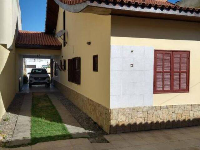 #CA050221 - Casa para Venda em Campos dos Goytacazes - RJ - 1