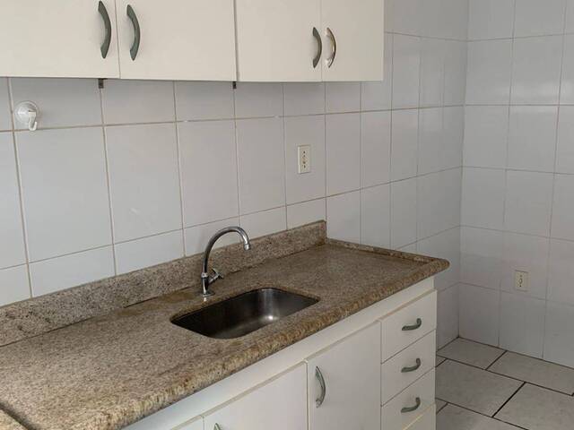 #274 - Apartamento para Locação em Campos dos Goytacazes - RJ